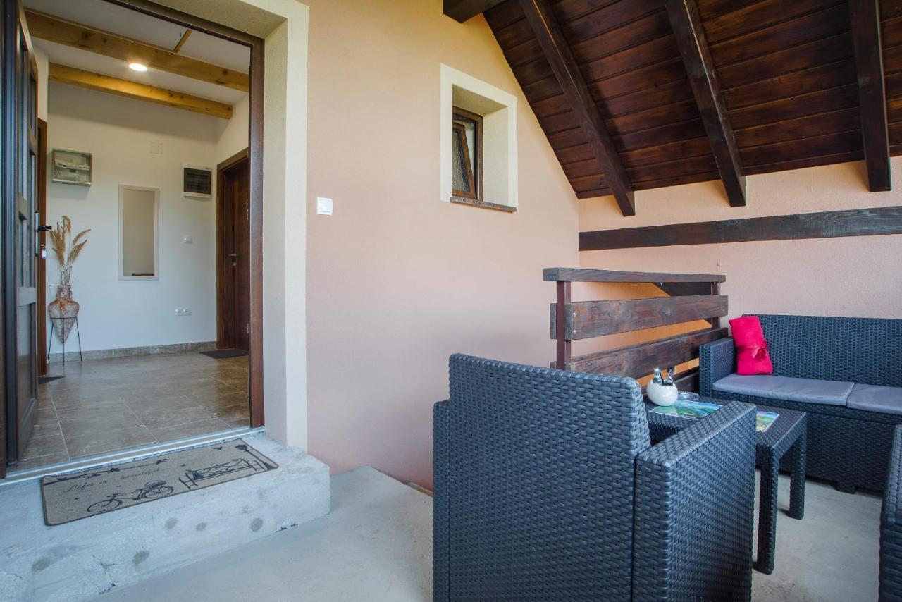 Studio Apartment Karlo Dreznik Grad Ngoại thất bức ảnh